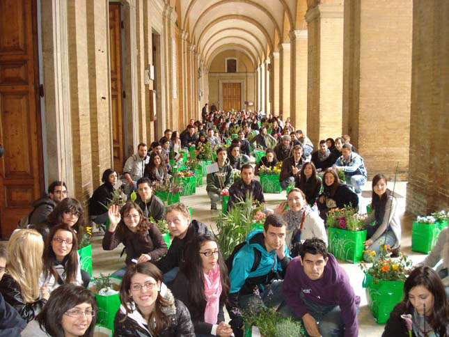UNICAM - Giardini pensierosi portatili 