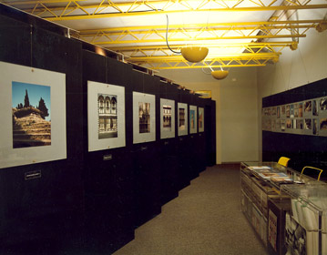 Firenze: Materiali e Colori exhibition set up for Alinari, Florence 1986 | Cristiano Toraldo di Francia